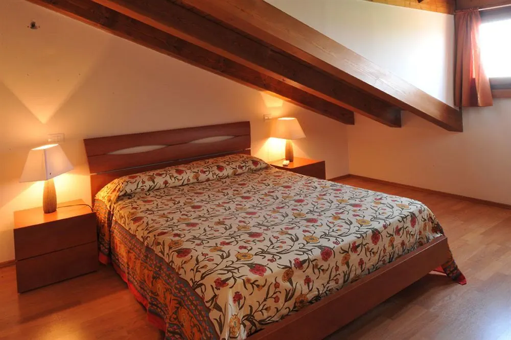 ** Hotel Residence Experia Peschiera del Garda Italia