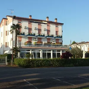 Cristallo Hotel